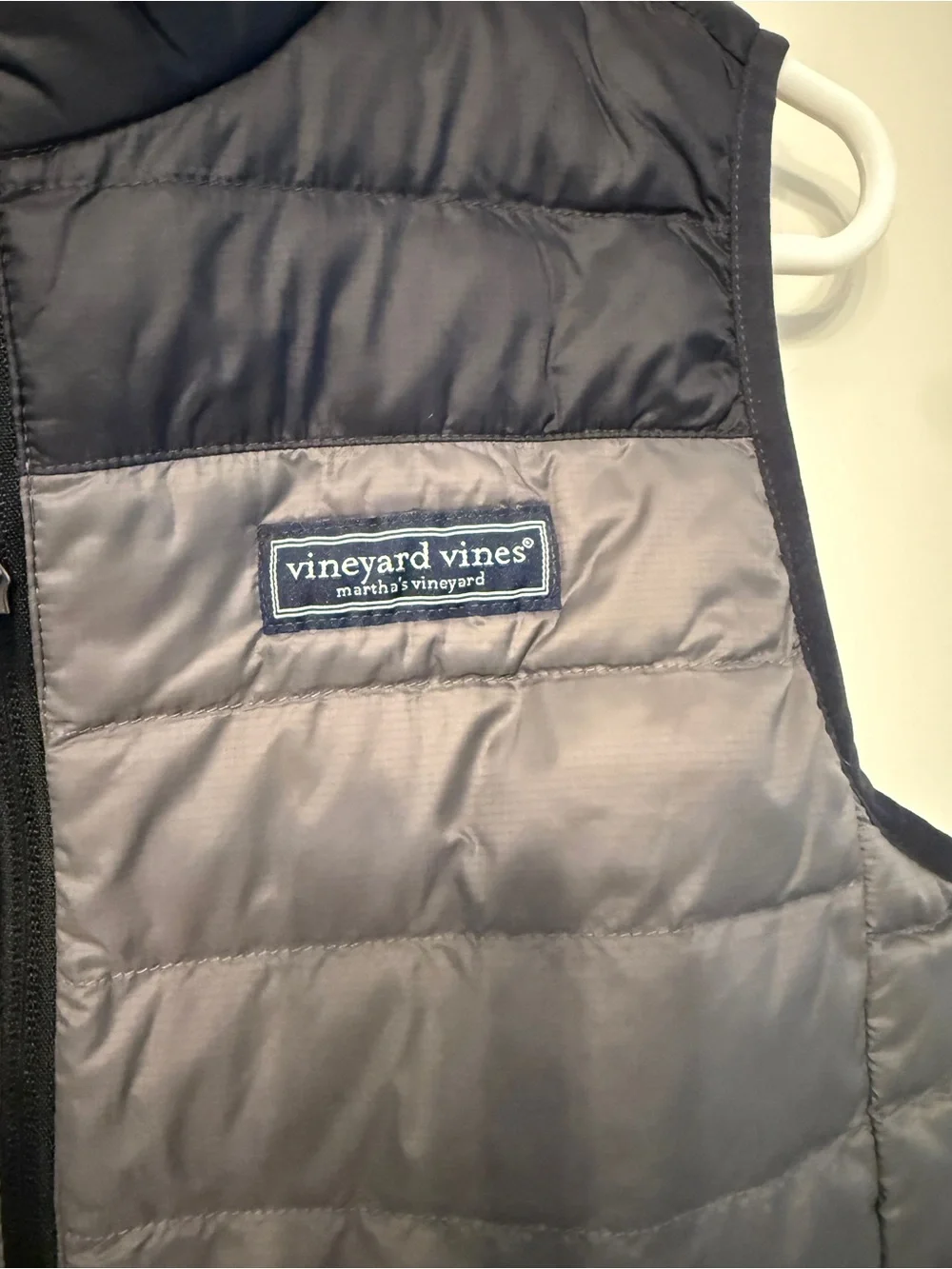Vineyard Vines Two-Tone Quilted Puffer Vest in Gray and Black